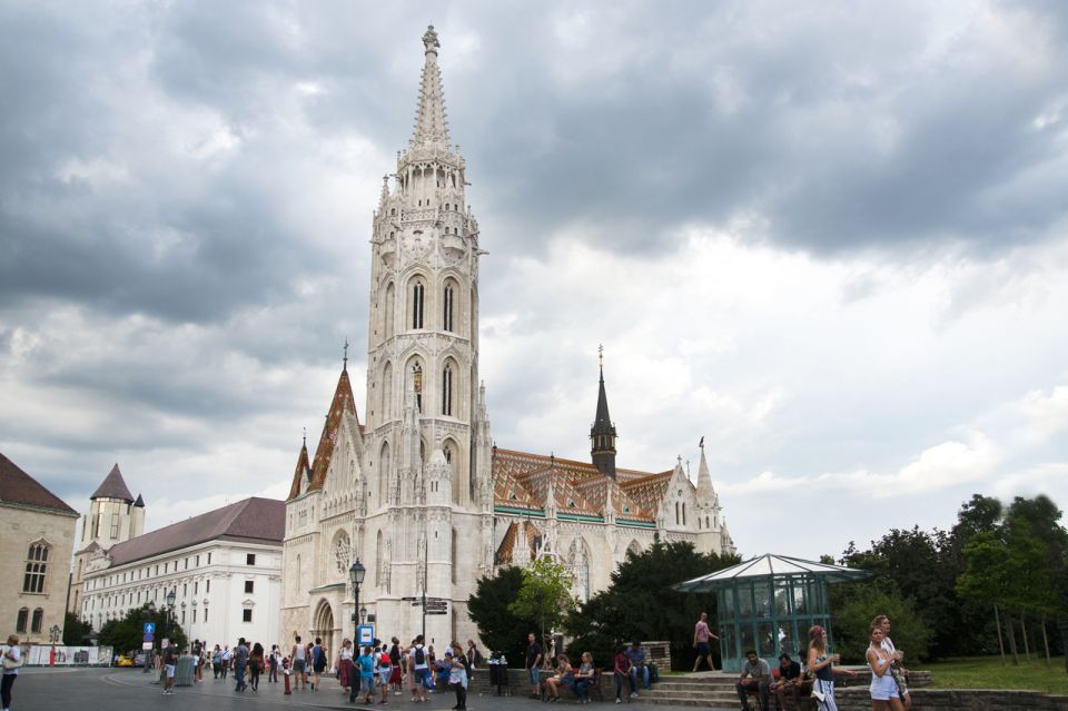 3-Hour Orientation Walking Tour of Buda and Pest - The Danube crossing by public transport: how to think like a local