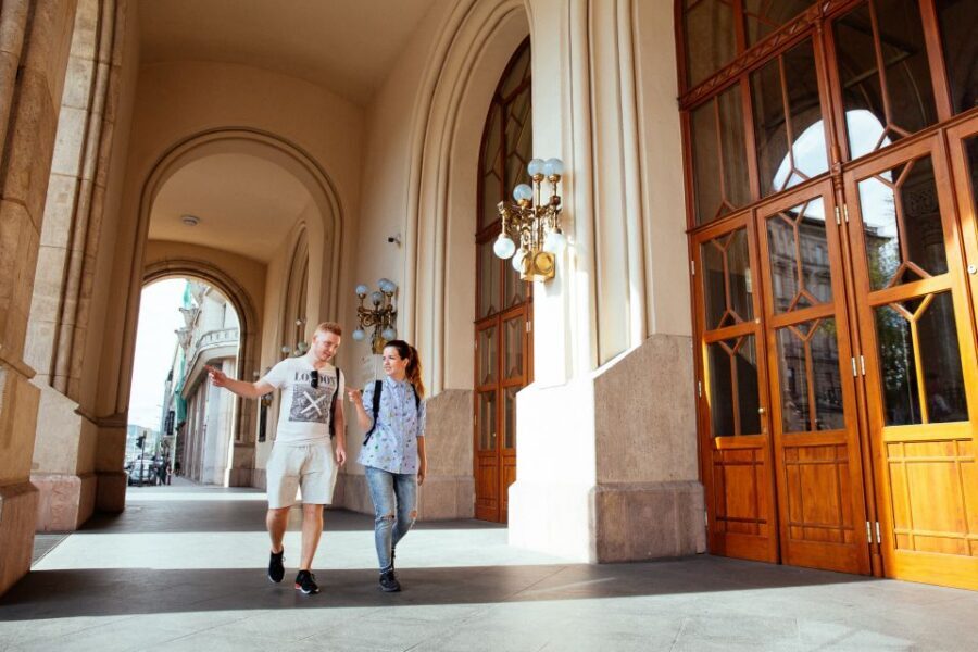 Budapest: 1.5-Hour Private Kick-Start Tour with a Local - Why a 90-Minute Private Kick-Start Works in Budapest