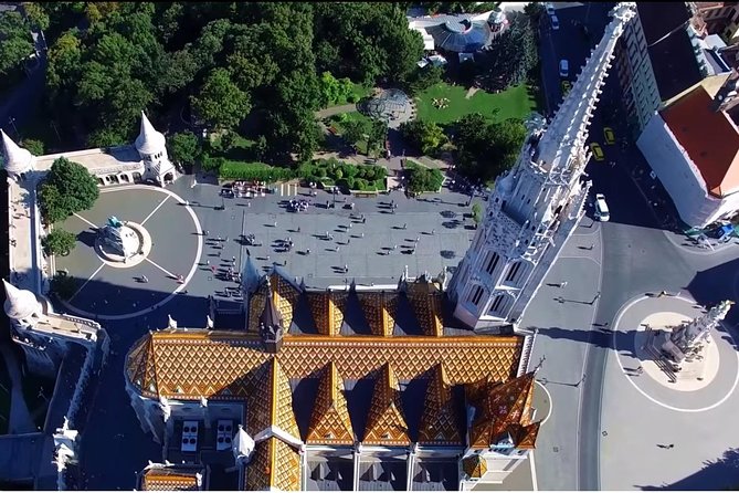 Budapest: 3-Hour Live-guided Bus Tour and 1-hour River Cruise - Comfort, group size, and timing: staying sane in Budapest