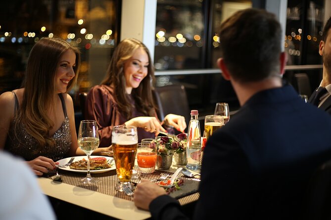 Budapest 4 course Dinner Cruise with Bar Piano and Welcome Drink - Welcome drink and bar setup: what’s included vs what’s on you