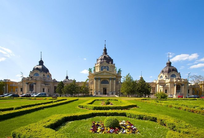 Budapest All in One Small Group Walking Tour with Strudel Stop - Key highlights worth circling