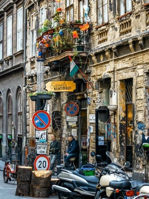 Budapest: Alternative Street Art & Jewish Tour - How the 3-Hour Format Works (and Who It Suits)