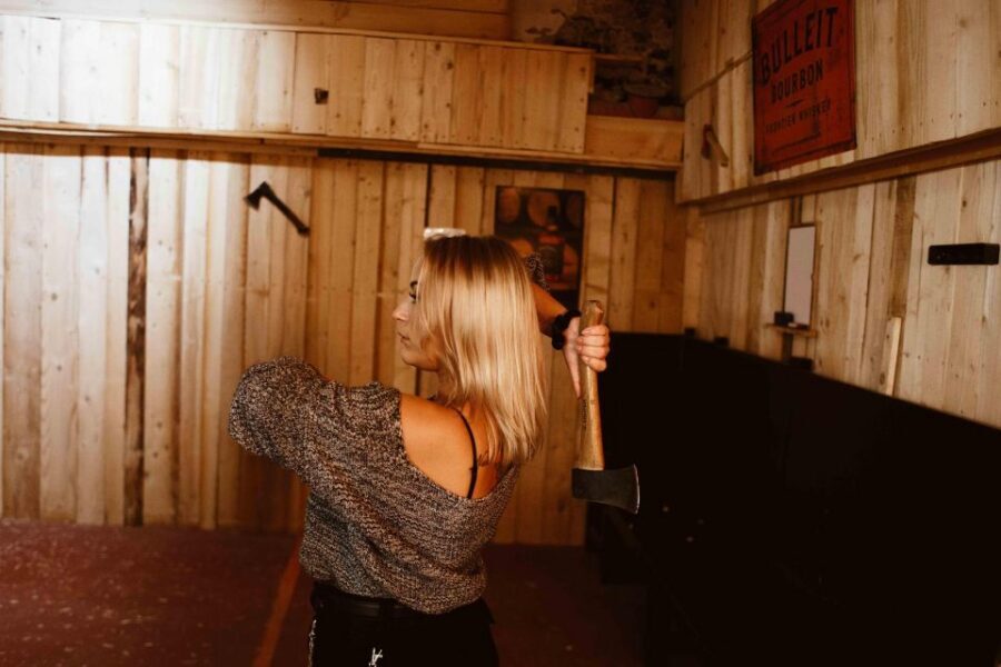 Budapest: Axe Throwing Experience - Axe technique basics and a simple aim checklist for beginners