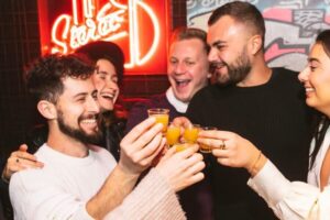 Budapest: Bar Crawl with a Local Guide - The “Tipsy Tour” vibe: what the first hour feels like