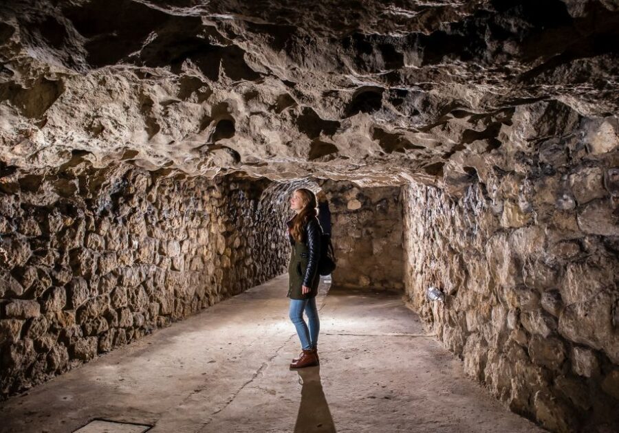 Budapest: Buda Castle Cave Tour - Limestone you can see: the geology stop that makes the rest click