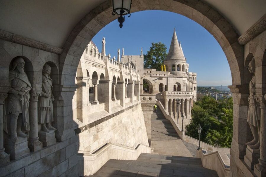 Budapest: Buda Castle District Walking Tour - Szentháromság Square Meet-Up: The Holy Trinity Column Start Point