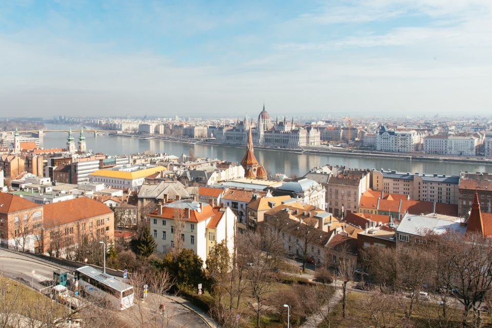 Budapest: Buda Castle District Walking Tour with a Historian - The coffee stop: a small break that changes the whole tour