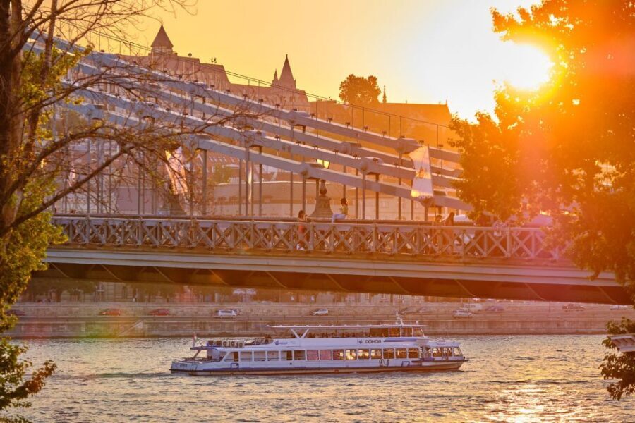 Budapest By Night Sightseeing Cruise - Drinks onboard: simple bar value, not a meal deal
