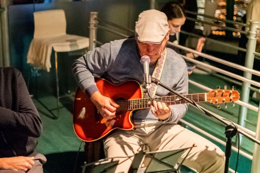 Budapest: Candlelit Dinner River Cruise with Live Music - Who This Cruise Suits Best (and Who Should Rethink It)