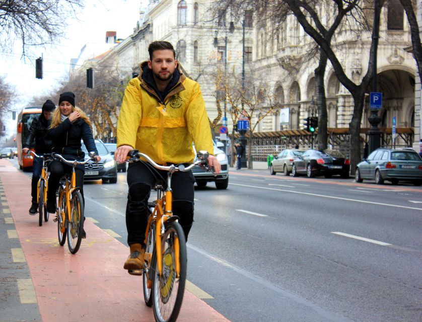 Budapest: City Bike Tour with Coffee Stop - St. Stephen’s Basilica and Liberty Square: religion, politics, and memory