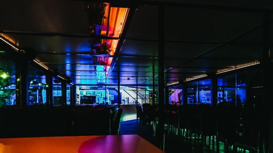 Budapest: City Highlights Cruise with Welcome Drink - Who This Cruise Suits Best (And Who Should Think Twice)