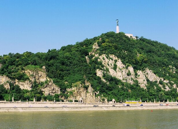 Budapest City Sightseeing Half-Day Tour - Key highlights at a glance