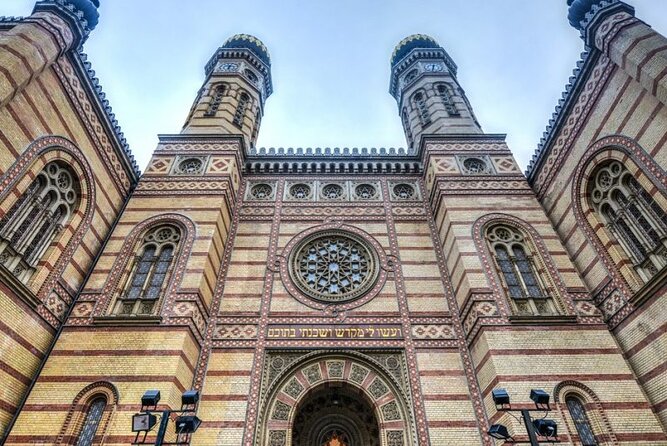 Budapest City Walk in Jewish Quarter - Synagogue Triangle: Kazinczy, Rumbach, and Dohány Street