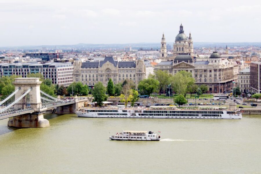 Budapest: Day or Night River Cruise on Panoramic Boat - Gellért Hill and the Citadel: the viewpoints you’ll remember