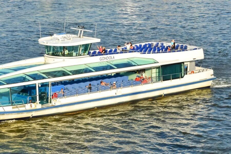 Budapest: Daytime Sightseeing Boat Cruise - Why This 70-Minute Danube Cruise Works So Well