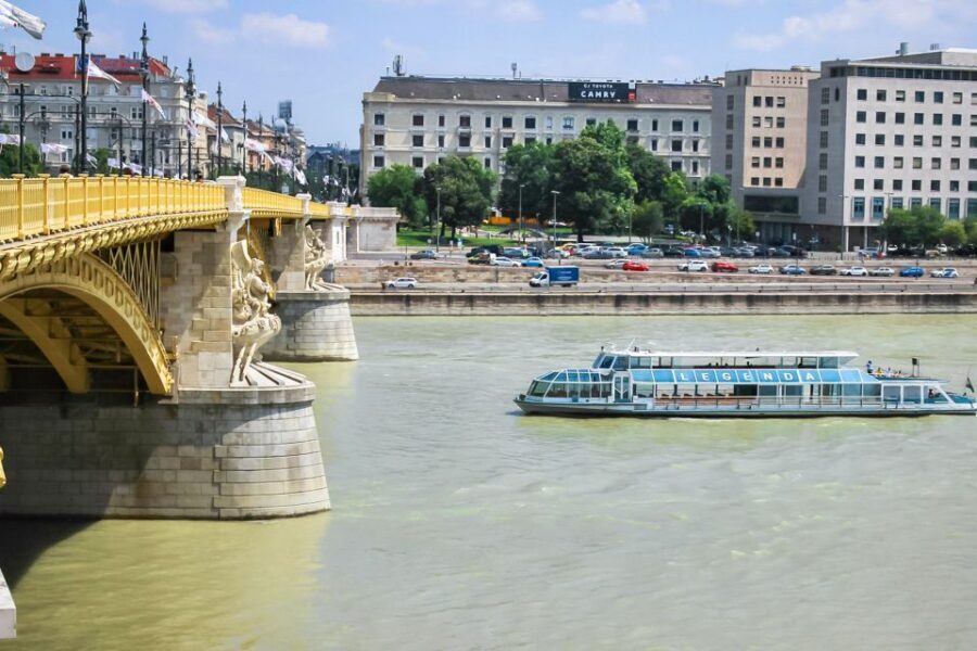 Budapest: Daytime Sightseeing Boat Cruise - Margaret Island Stop: A Treat in Warm Weather, Not Always Included