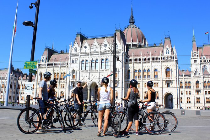 Budapest E-bike Tour - Learning Hungarian history while you ride