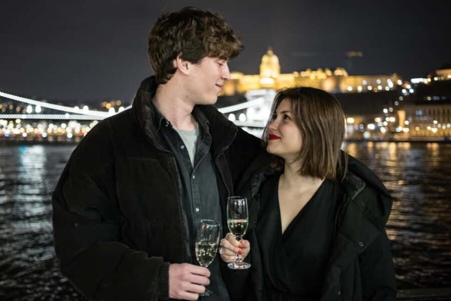 Budapest: Evening Cruise including Drinks and Live Music - Live Hungarian Folk Music with the Cimbalom and Song Requests