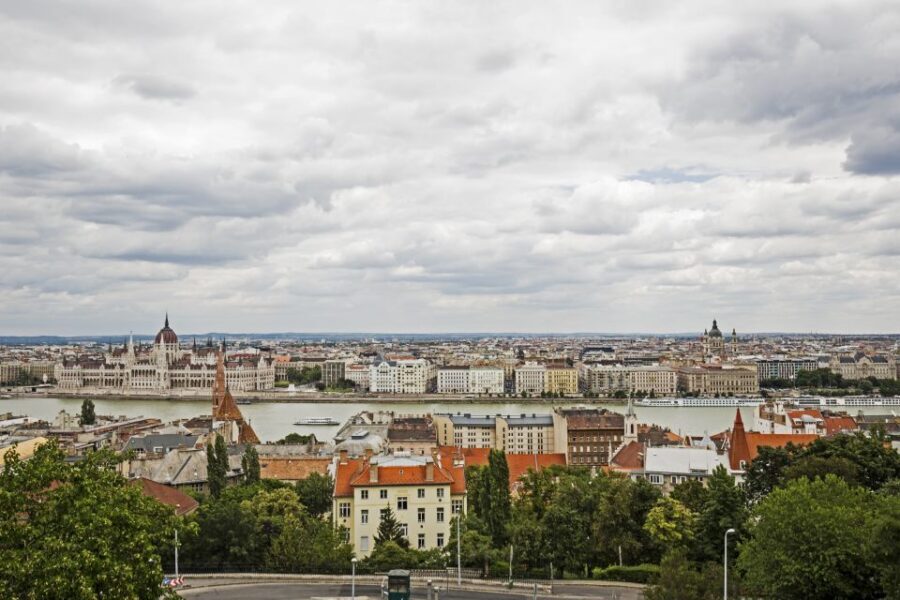 Budapest: Guided City Tour by E-Bike - St. Stephen’s Basilica, Liberty Square, and Parliament Sightlines
