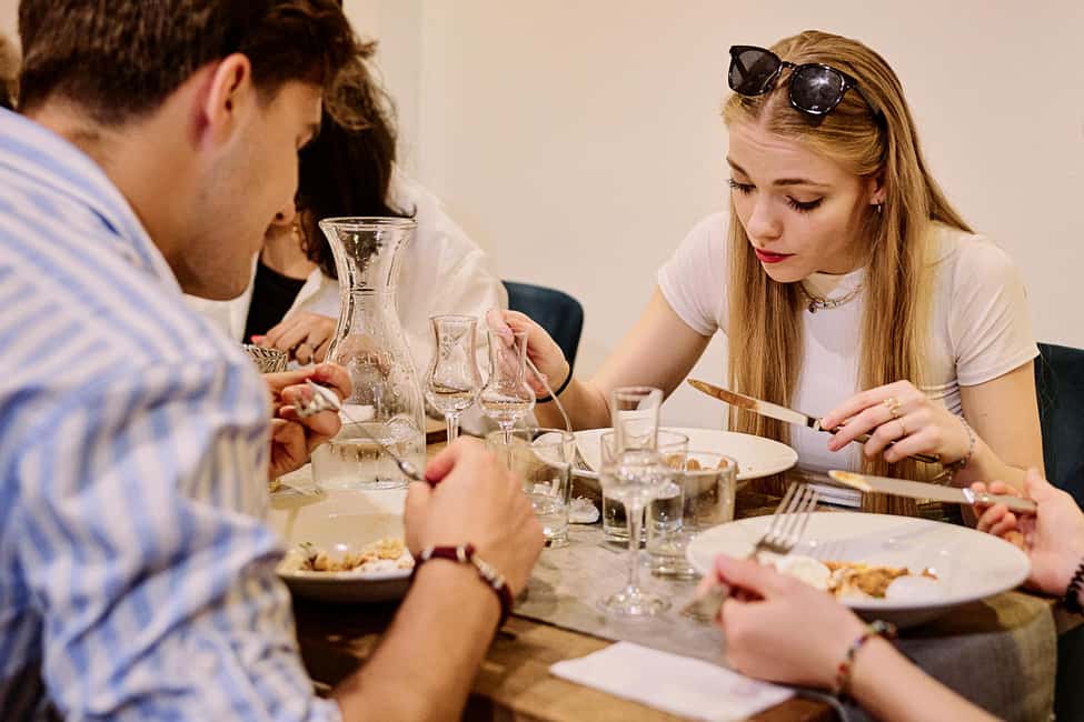 Budapest Guided Food Tour with Drinks Included - Price and value: how $67 stacks up for a 2.5-hour night out