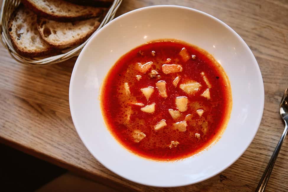 Budapest Guided Food Tour with Drinks Included - District 7: street food you eat with your hands, then proper Hungarian plates