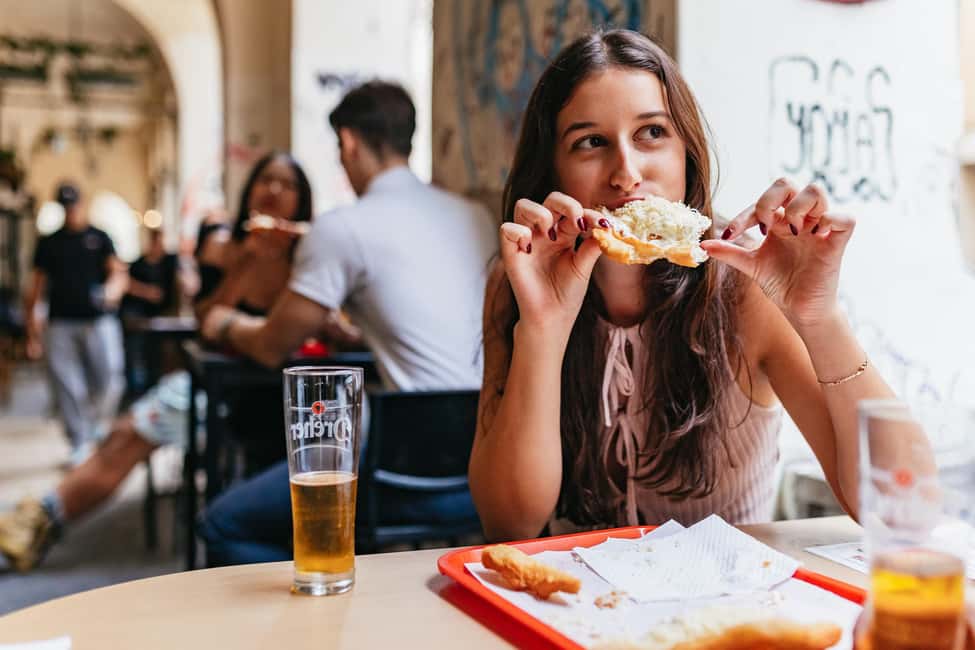 Budapest: Guided Foodie Walking Tour with Food and Drinks - Key points worth knowing