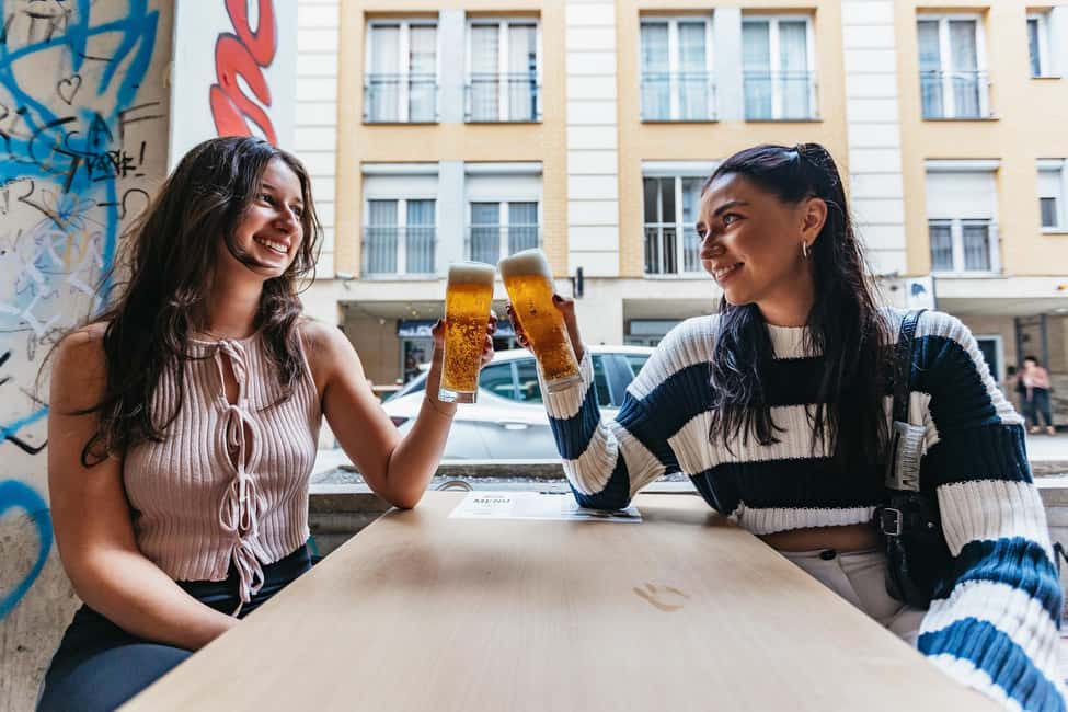 Budapest: Guided Foodie Walking Tour with Food and Drinks - Who this Budapest food walk fits best