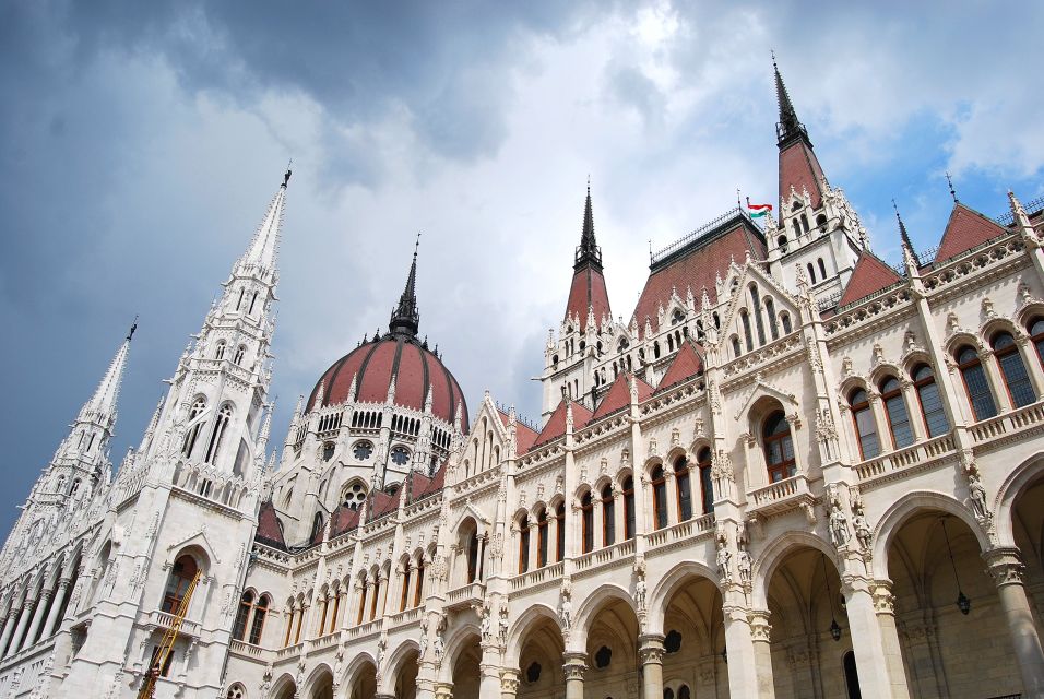 Budapest: Guided Walking Tour of Pest - Why Pest’s Big Sights Land Better on Foot