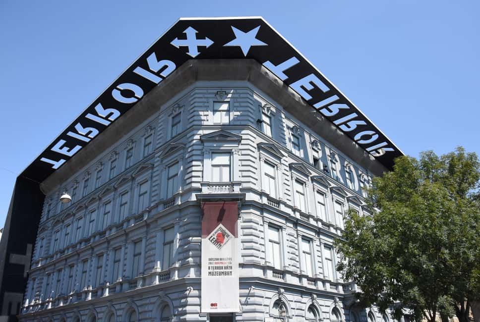 Budapest Half-Day Tour: Life Behind the Iron Curtain - Why this Iron Curtain tour feels more real than a museum day