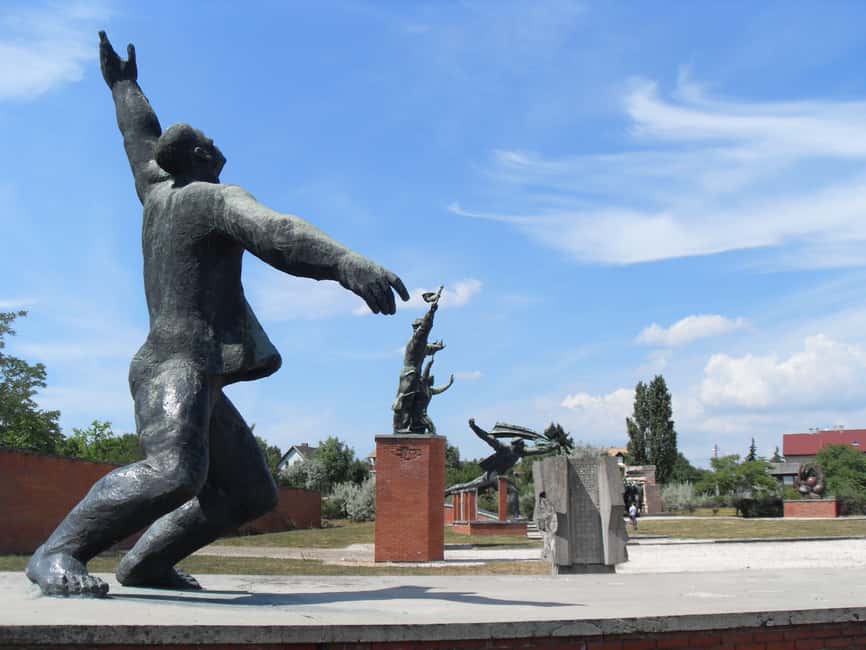 Budapest Half-Day Tour: Life Behind the Iron Curtain - Value for money: $511 per group up to 6