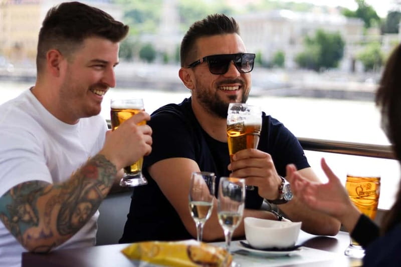 Budapest: Happy Hour Sightseeing Cruise - The route, stop by stop: what you see and what to watch for