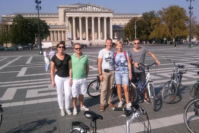 Budapest Highlights Bike Tour - Starting at BudaBike: where to meet and what to bring