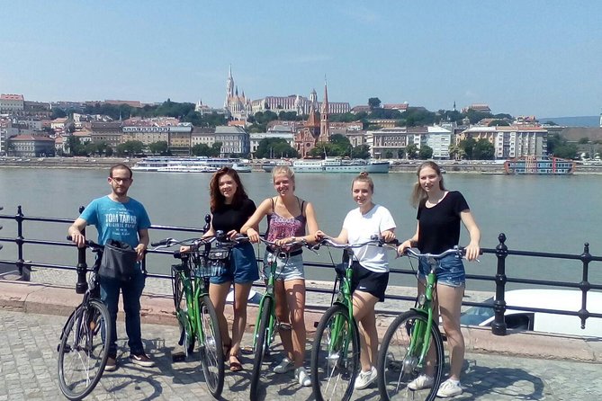 Budapest Highlights Bike Tour - Kossuth Lajos Square: Danube views and Buda landmarks on the move