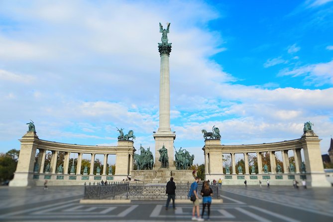 Budapest in a Day Private Luxury Sightseeing Tour - Pest highlights: Parliament, St Stephen’s Basilica, Danube views, and the Opera House
