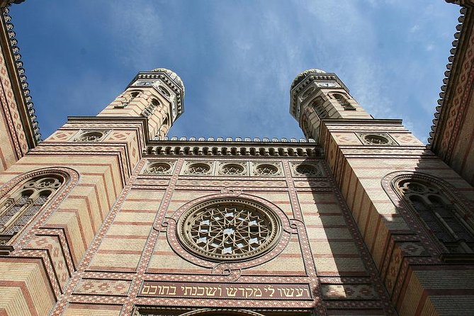 Budapest Jewish Heritage Memorial Walking Tour & Synagogue Entry - Key highlights to look for