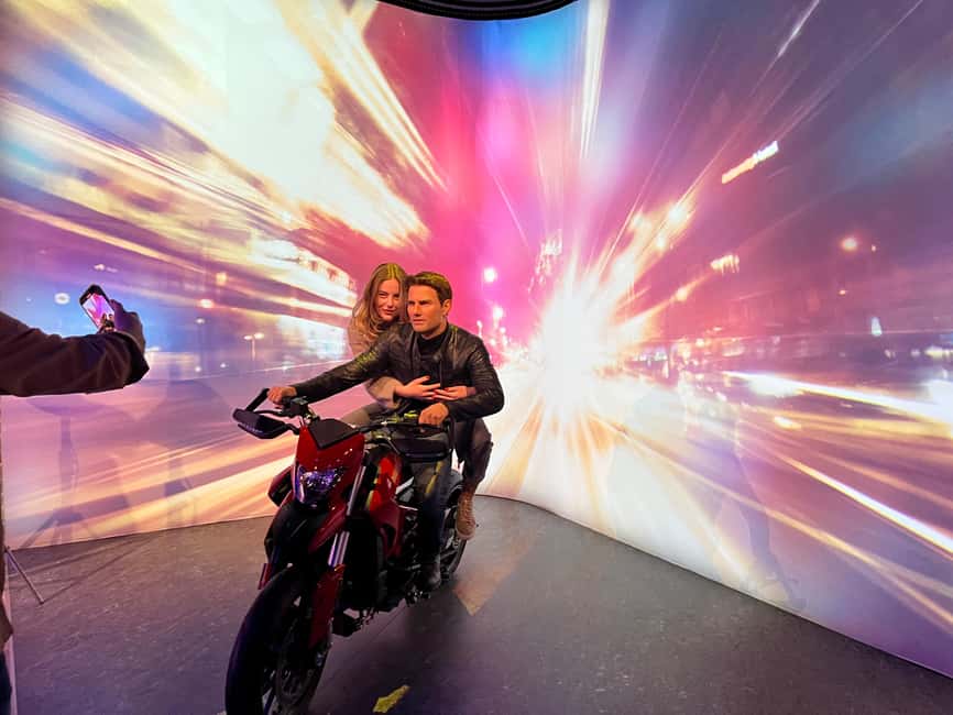 Budapest: Madame Tussauds Entry Ticket - Cinema Café and the Pop&Roll Art Toilet add-on you shouldn’t skip