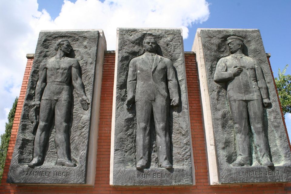 Budapest: Memento Park Ticket - What Memento Park really is: communist statues moved out of Budapest