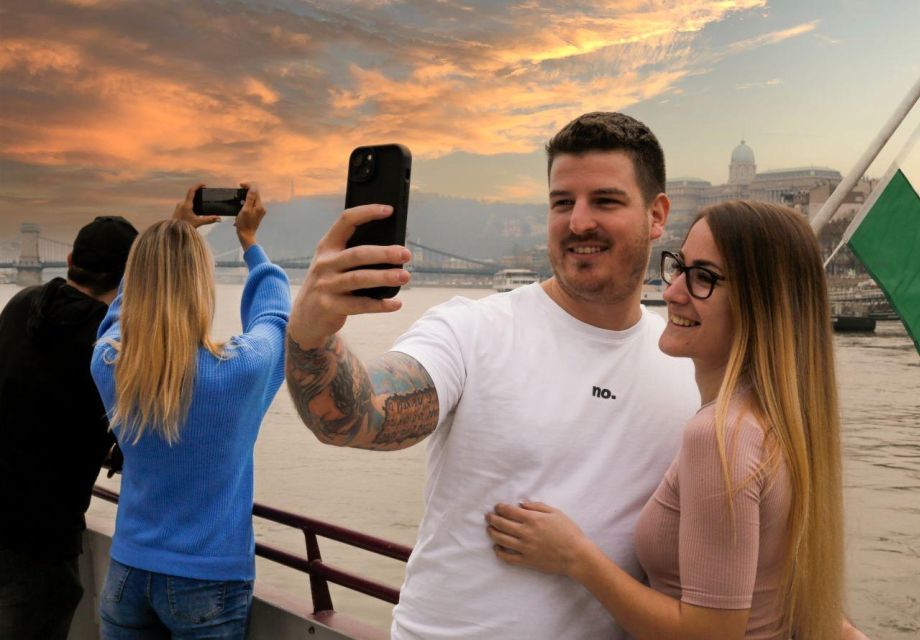 Budapest: Nighttime or Daytime Sightseeing Cruise - Why a Budapest Danube cruise feels like the easiest win