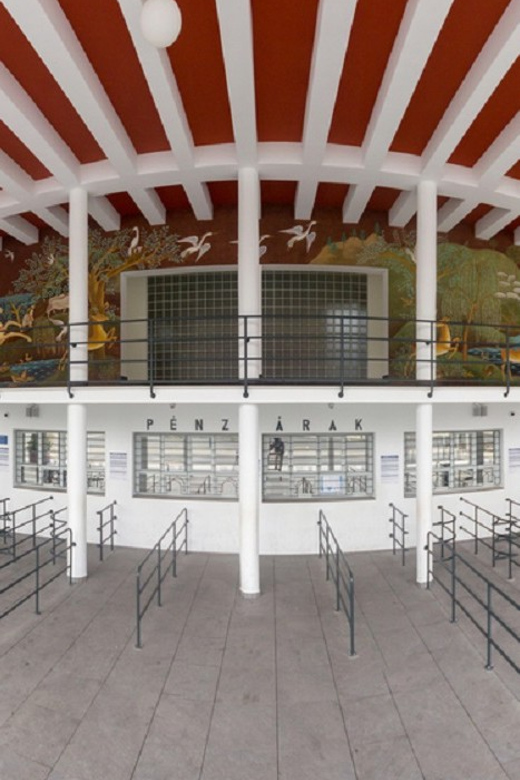 Budapest: Palatinus Spa & Pools Full-Day Admission - Your day inside: how the flow usually works