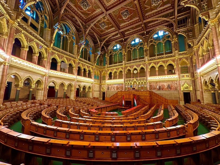 Budapest: Parliament Building Entry Ticket and Audio Guide - Outside again: mapped monuments and extra audio stops