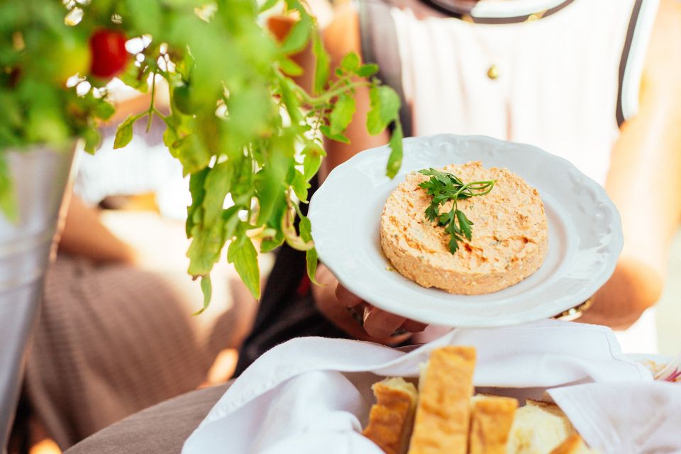 Budapest: Private Food Tour – 10 Tastings with Locals - Lángos and chimney cake: Hungary’s street-food icons, explained by the way they’re made