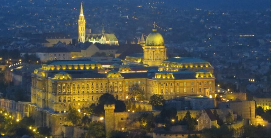Budapest: Private Luxury Sightseeing Tour - Jewish Quarter and Europe’s Largest Synagogue: Context Beyond the Facade