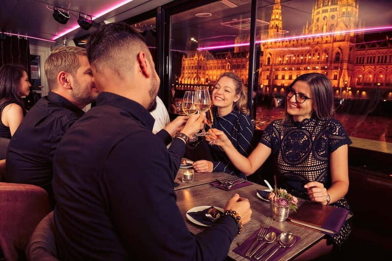 Budapest: Prosecco Dinner Cruise with Live Music - The route: Gellért Hill to the Chain Bridge and back in style