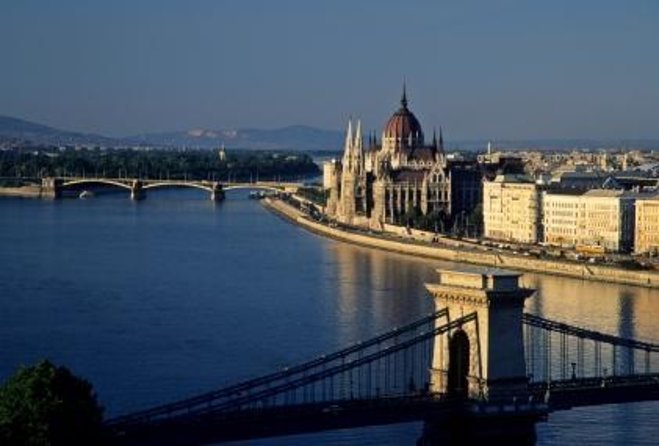 Budapest River Cruise with 1 Free Tokaj Frizzante and Audio Guide - Quick takes before you go