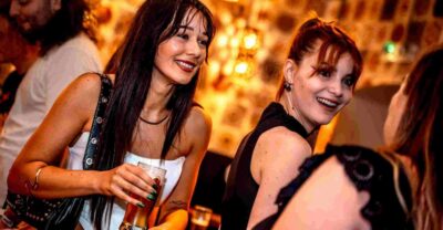 Budapest: Ruin Bar Pub Crawl with Entry Tickets - Meeting at Becketts Irish Bar: How the Start Works