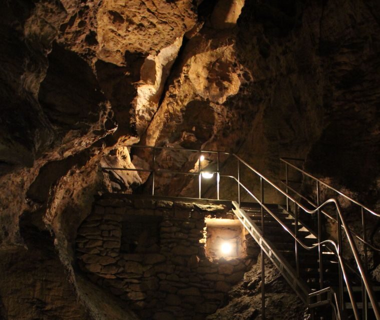 Budapest: Semlő-hegyi & Pál-völgyi Caves Guided Walking Tour - Key highlights worth planning around