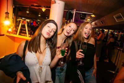 Budapest: Sip & Sail Danube Cruise with Prosecco Cocktails - Finding Akadémia Dock 2 and boarding MS Stadt Wien without stress