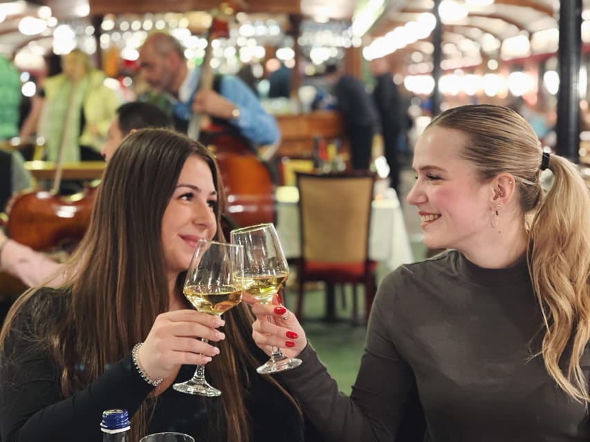 Budapest: Wine & Dine Cruise on the Danube - Five wines, five meals: how the pairing experience works