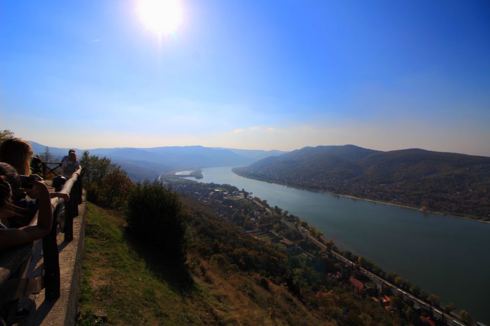 From Budapest: Danube Bend & Szentendre Tour with Lunch - A Danube Bend day trip that hits both history and river views