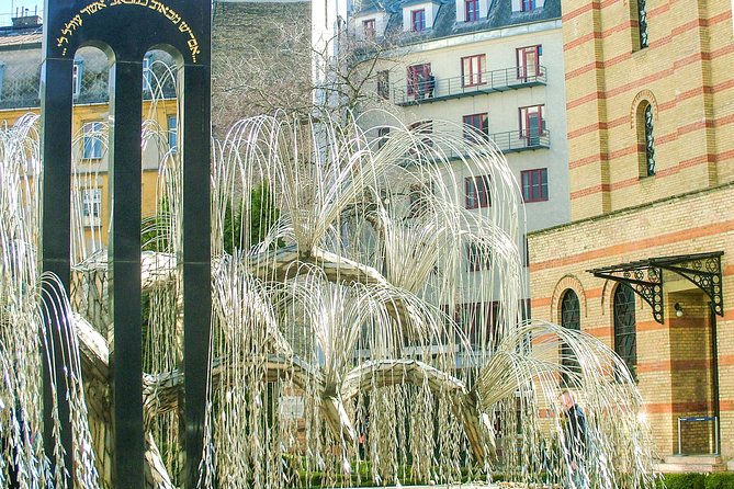 Jewish Heritage / Full tour - What to wear and bring for a walk that includes emotional stops